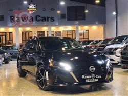 نيسان ألتيما